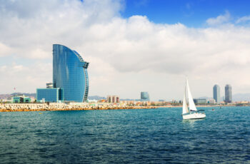 private boat tour barcelona