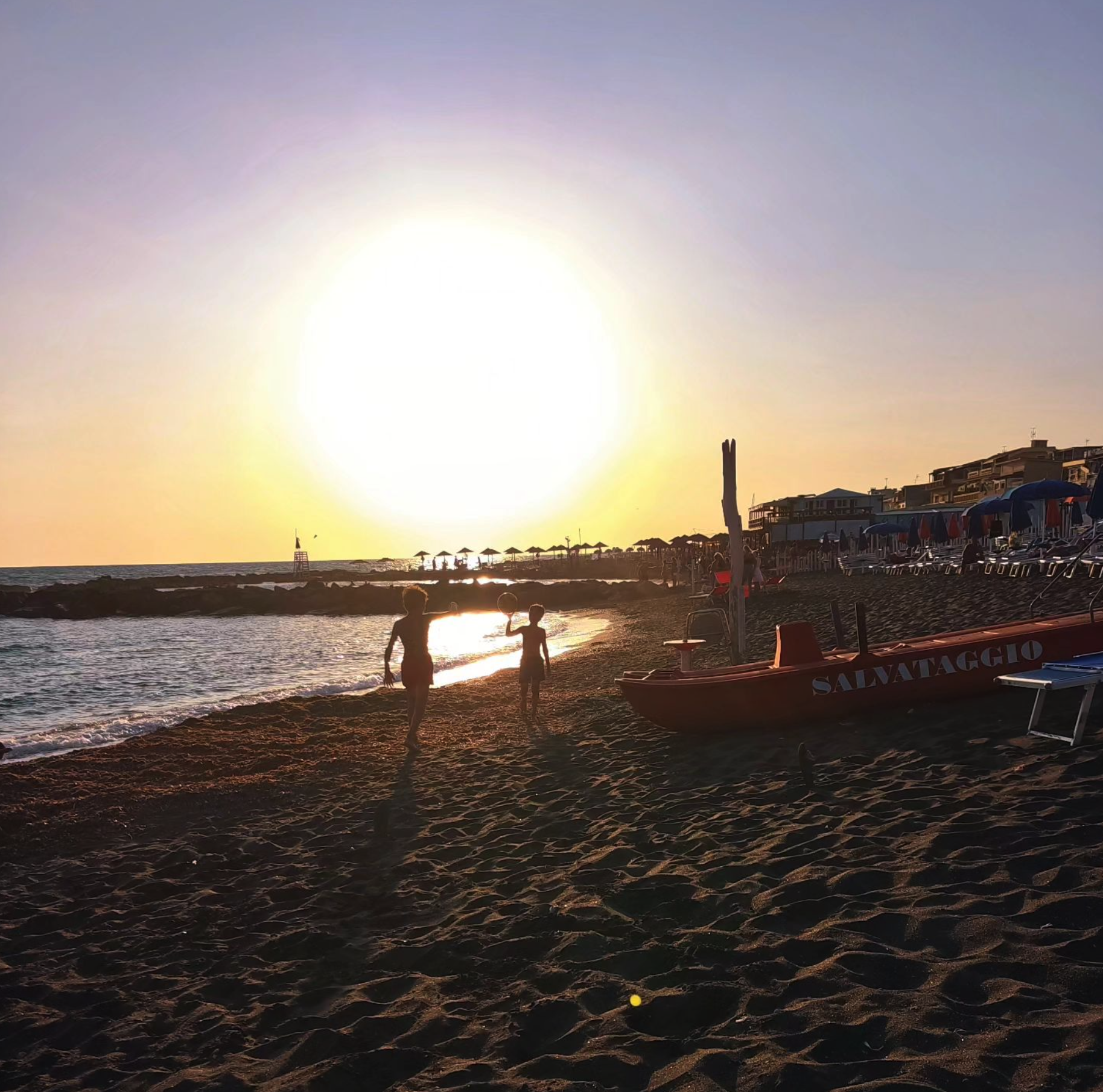5 Italian Black Sand Beaches in Italy featured image